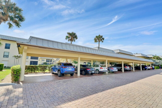 Building Photo - 275 S Beach Rd