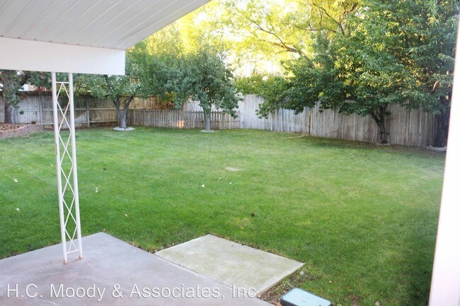Foto del edificio - 5 br, 3 bath House - 9254 S. Judd Ln