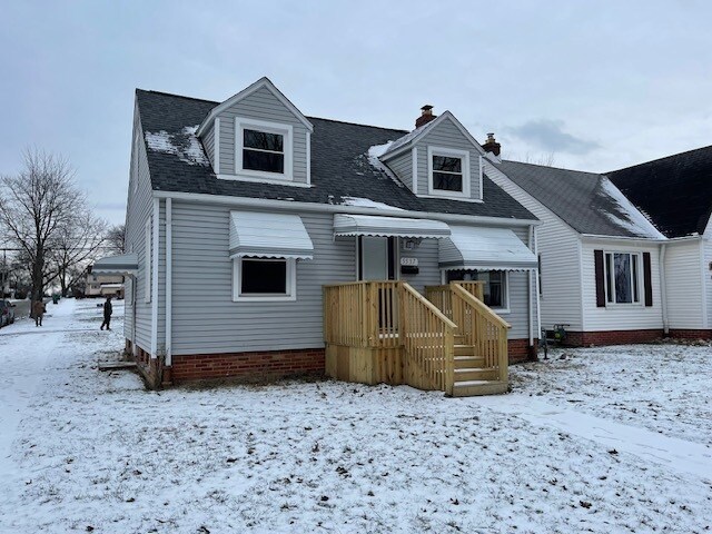Primary Photo - 5537 Thomas St