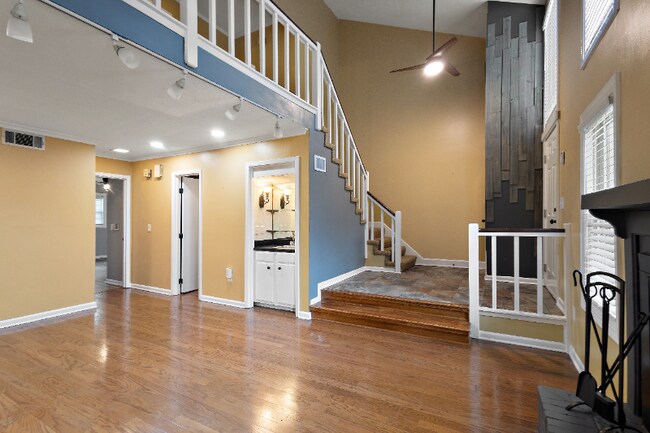 Foto del edificio - 27 Park Crest Pl