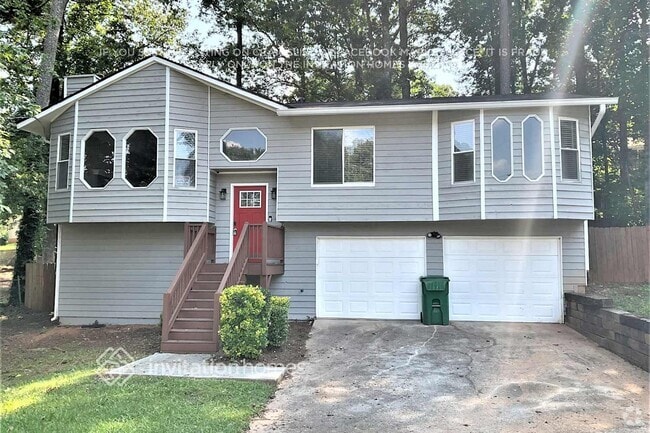Building Photo - 725 Pepperwood Ln