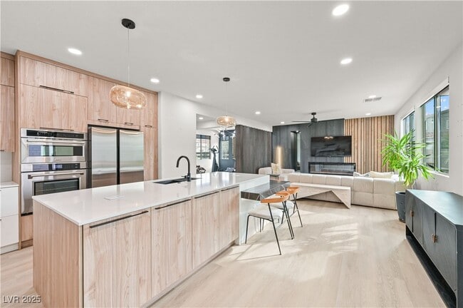 Building Photo - 5571 S Spearfish Lake Ct