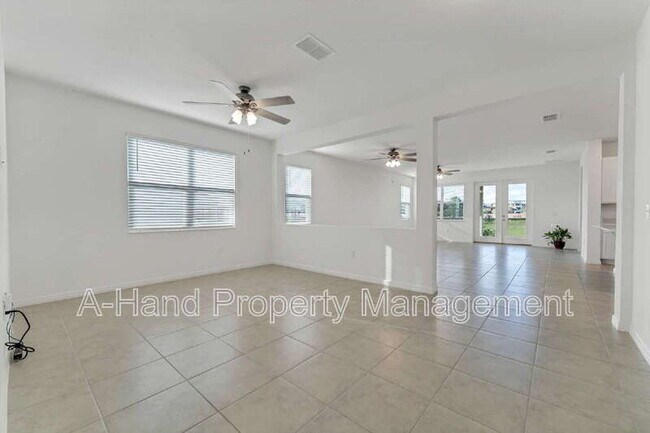 Foto del edificio - 2469 Biscotto Cir