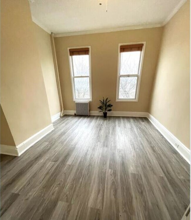 Foto del edificio - 477 Fairview Ave