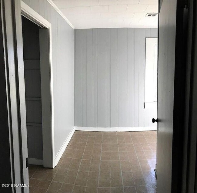Building Photo - Rent to Own in Ville Platte