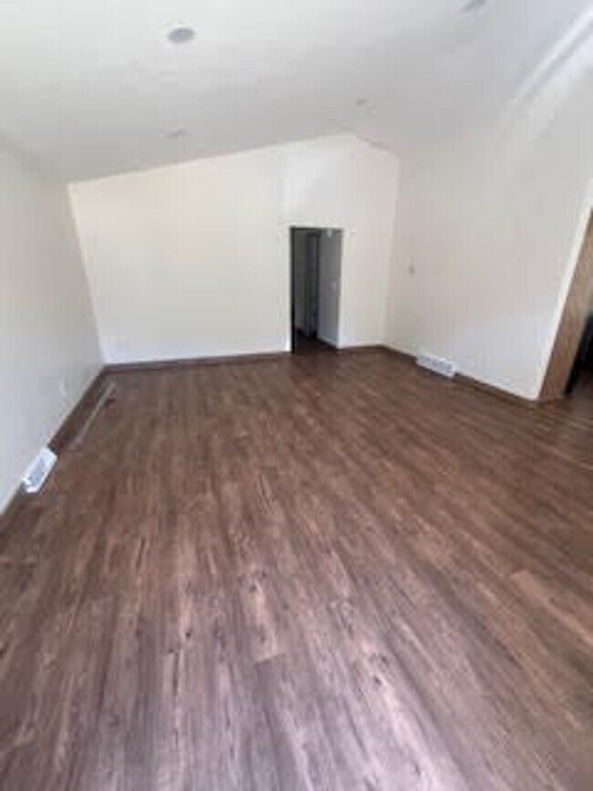 Foto del edificio - 486 S. Kaser