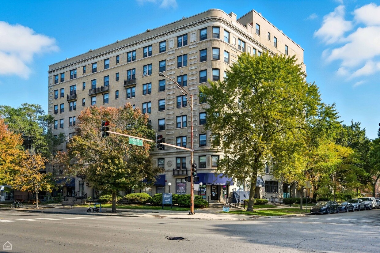 Primary Photo - 7301 N Sheridan Rd