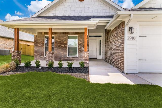 Foto principal - 2910 Orchid Dr