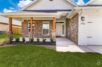 Building Photo - 2910 Orchid Dr