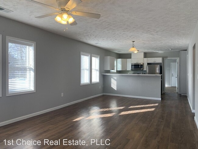 Building Photo - 3 br, 2 bath House - 114 W Main St Unit #2