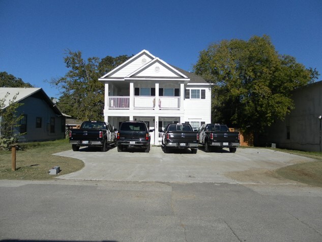 Primary Photo - 4403 Aspen St