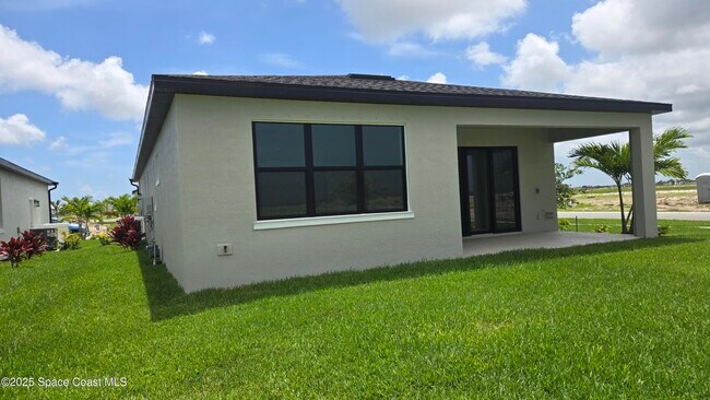 Foto del edificio - 8578 Rocard Ct
