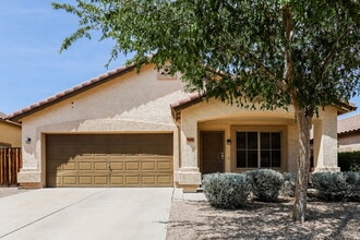 Building Photo - 7418 W Lone Cactus Dr