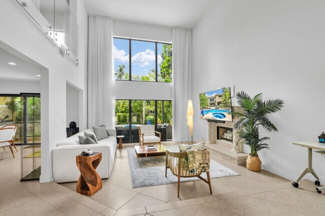 Building Photo - 753 Villa Portofino Cir