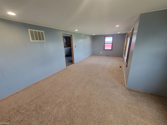 Foto del edificio - 2 br, 1 bath House - 709 East 7th Street