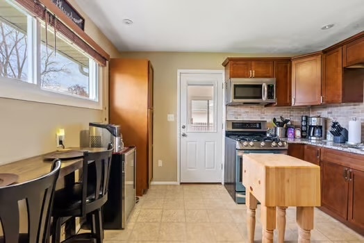 Building Photo - 51 Red Fox Dr