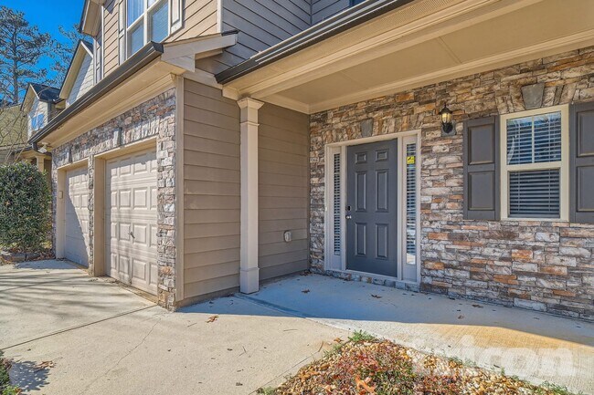 Foto del edificio - 3919 King Fisher Dr