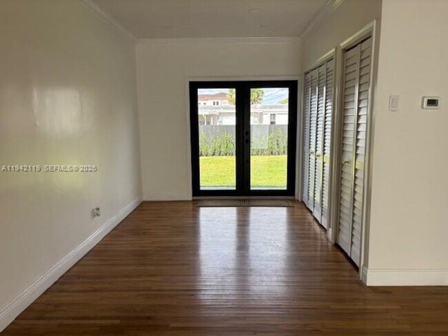 Foto del edificio - 9315 SW 44th St