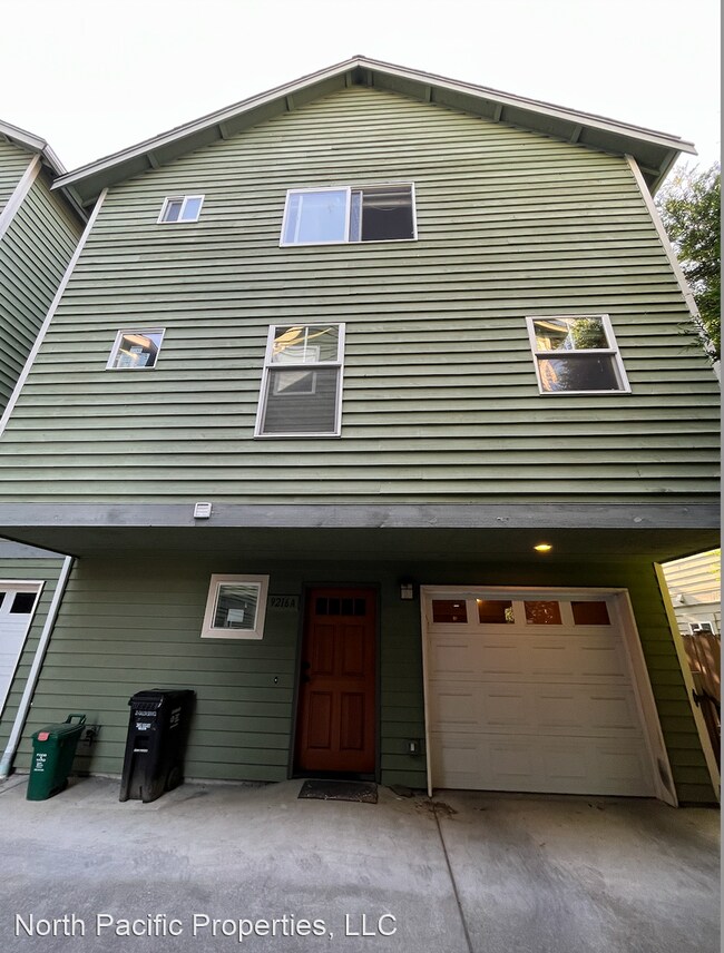 Building Photo - 3 br, 3.5 bath House - 9216 A Fremont Ave. N