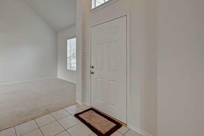 Building Photo - 8910 Green Castle Way