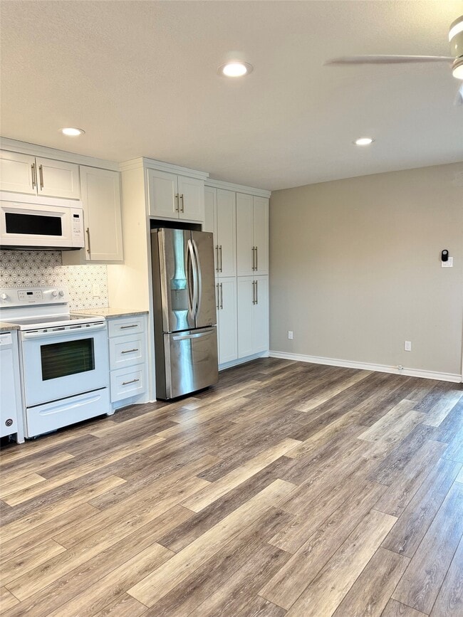 Building Photo - 2311 Avenue O