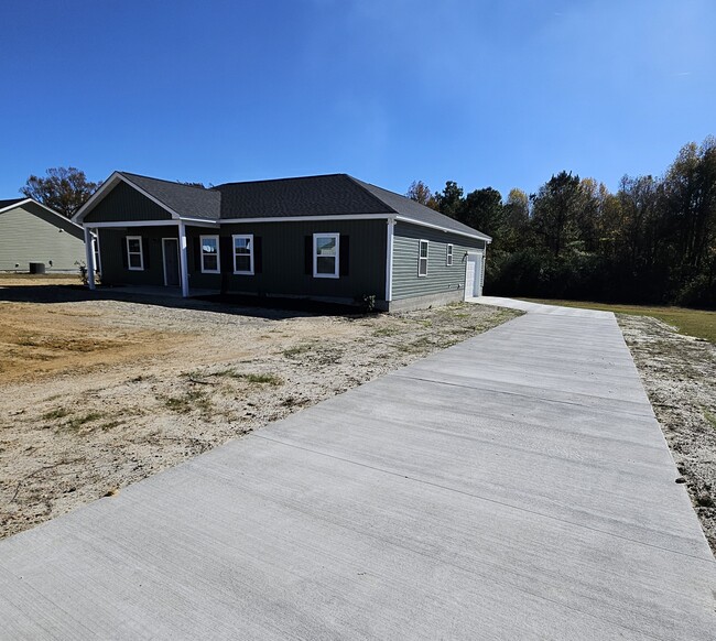 Building Photo - 1033 Oberry Rd