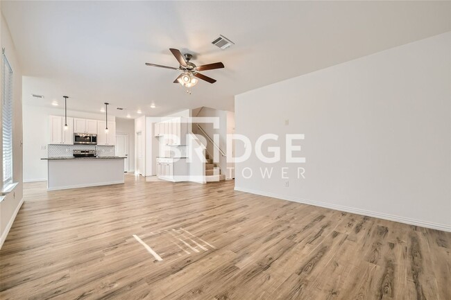 Foto del edificio - 7348 Parkside Place Drive