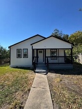 Building Photo - 8230 Woodward St