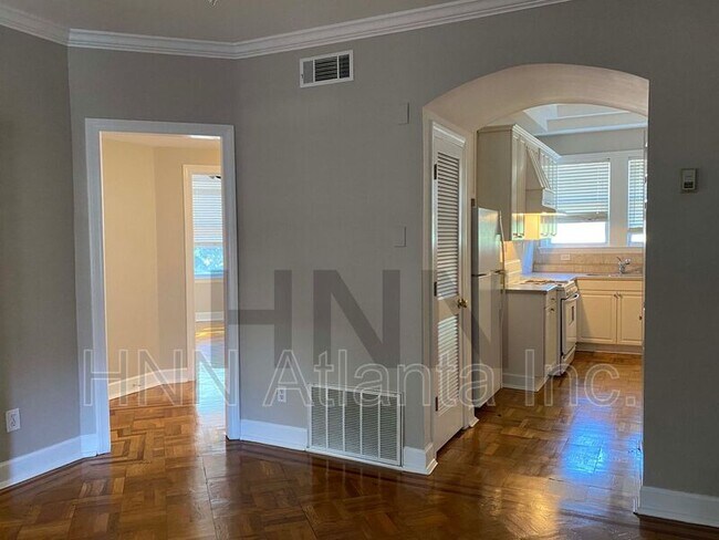 Foto del edificio - 872 Briarcliff Rd
