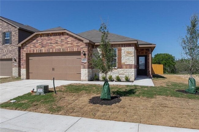 Building Photo - 520 Republic Dr