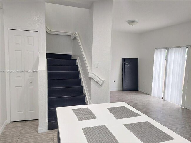 Building Photo - 4409 SW 163rd Pl