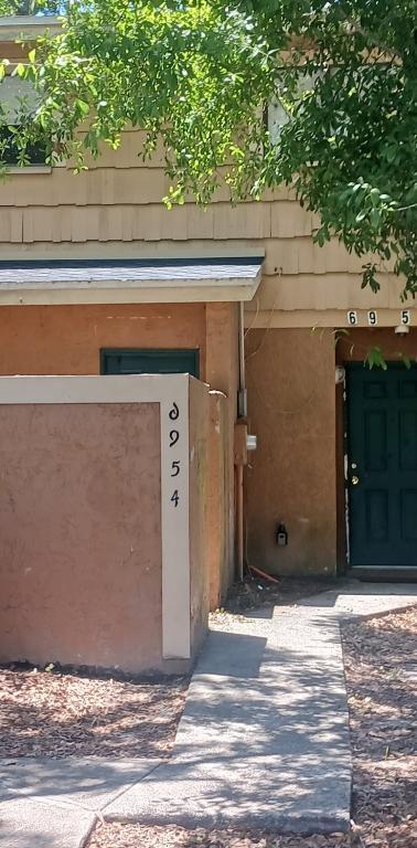 Foto del edificio - 6954 Trout St