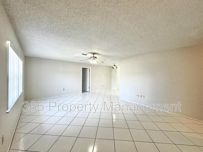 Building Photo - 1410 Mariner Blvd
