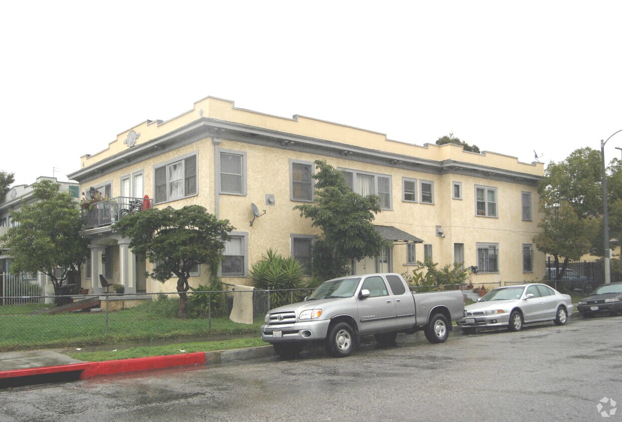 Building Photo - 1656 S Wilton Pl