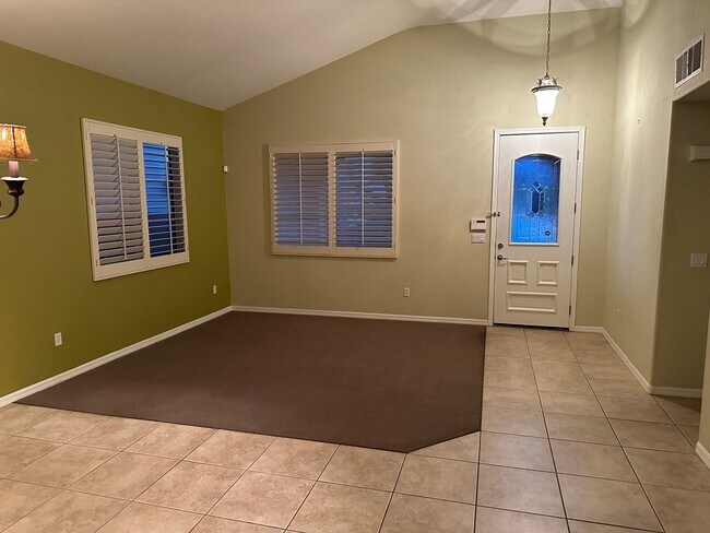 Foto del edificio - Summerlin~4 Bedroom~Private Pool~All Appli...