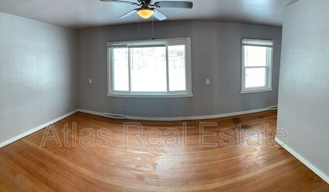 Foto del edificio - 7702 W Kentucky Ave