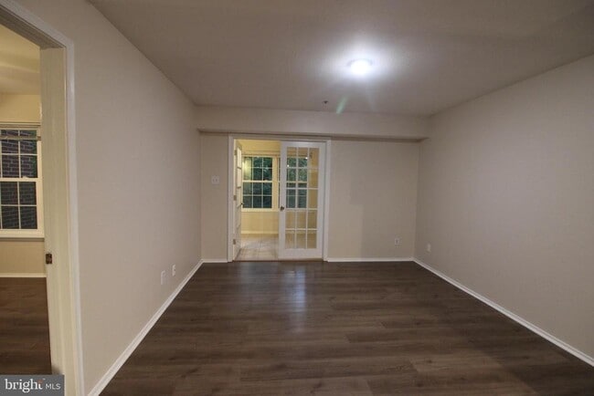 Foto del edificio - 3311 Wyndham Cir