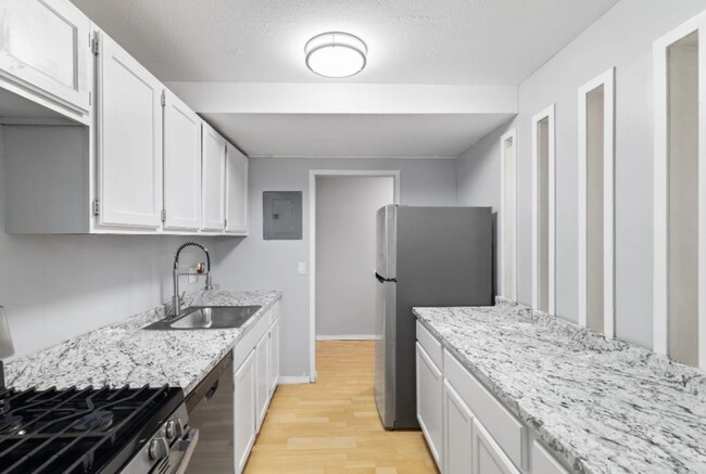 Foto del edificio - 281 Gardner Ave