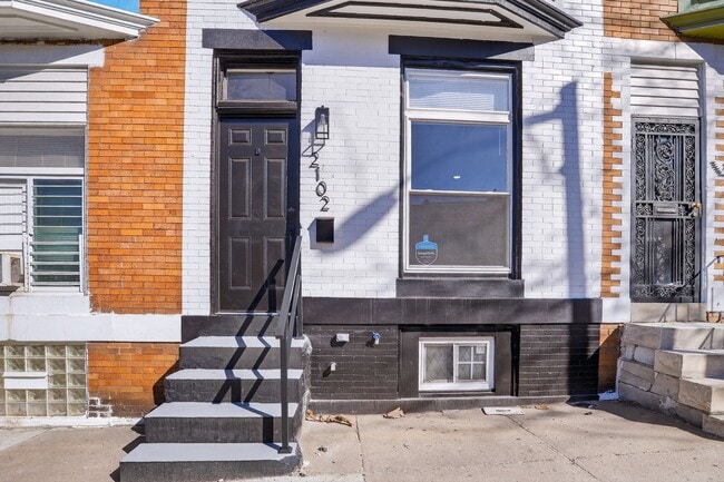 Foto del edificio - 2102 W Saratoga St