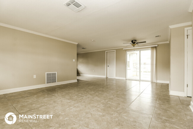 Building Photo - 3022 Brompton Dr