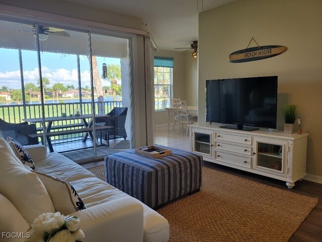 Building Photo - 14560 Grande Cay Cir