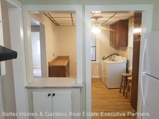 Building Photo - 1 br, 1 bath House - 1519 and 1/2 Wrightsb...
