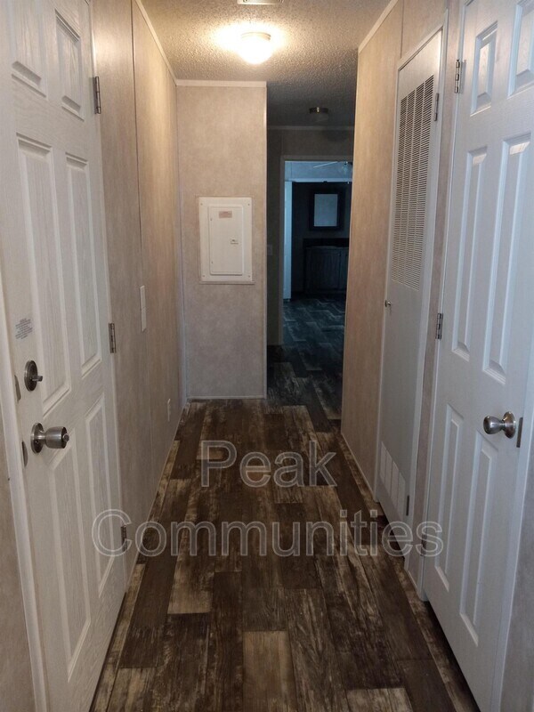 Building Photo - 127 Shady Brook Hts