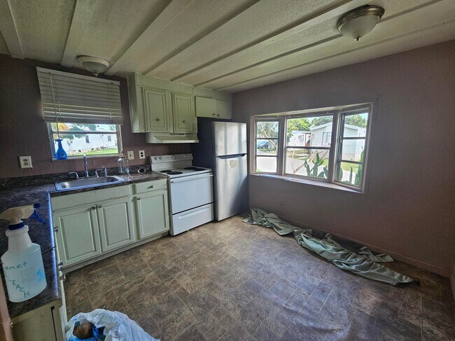 Foto del edificio - 920 Boardwalk Ln