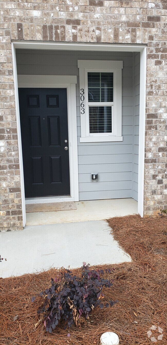 Tarian Townhomes Apartments under 500 Decatur, GA 2 Rentals