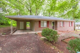 Building Photo - 4611 Oak Dr