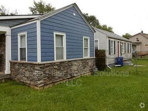 Building Photo - 2939 Grasmere Ave