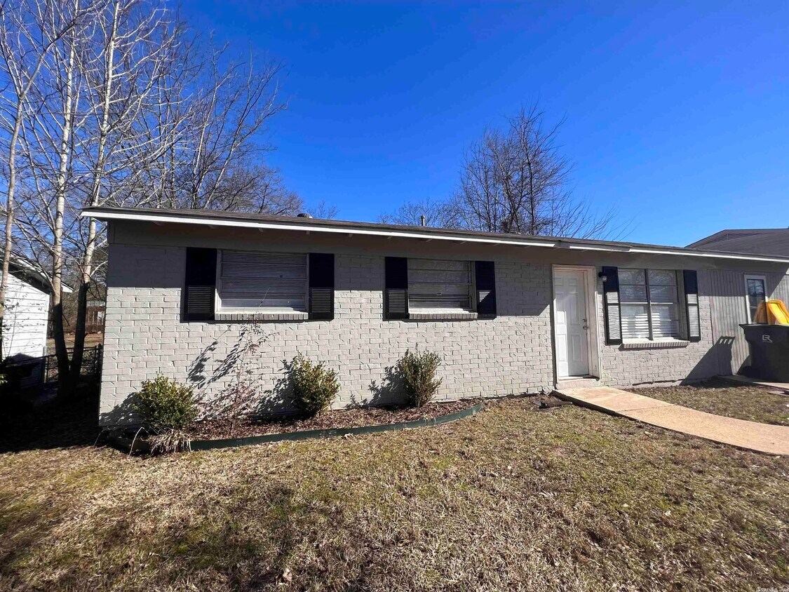 8801 Herrick Ln, Little Rock, AR 72209 House Rental in Little Rock