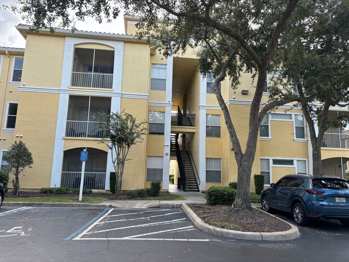 Primary Photo - First-Floor Condo for Lease in Visconti, M...
