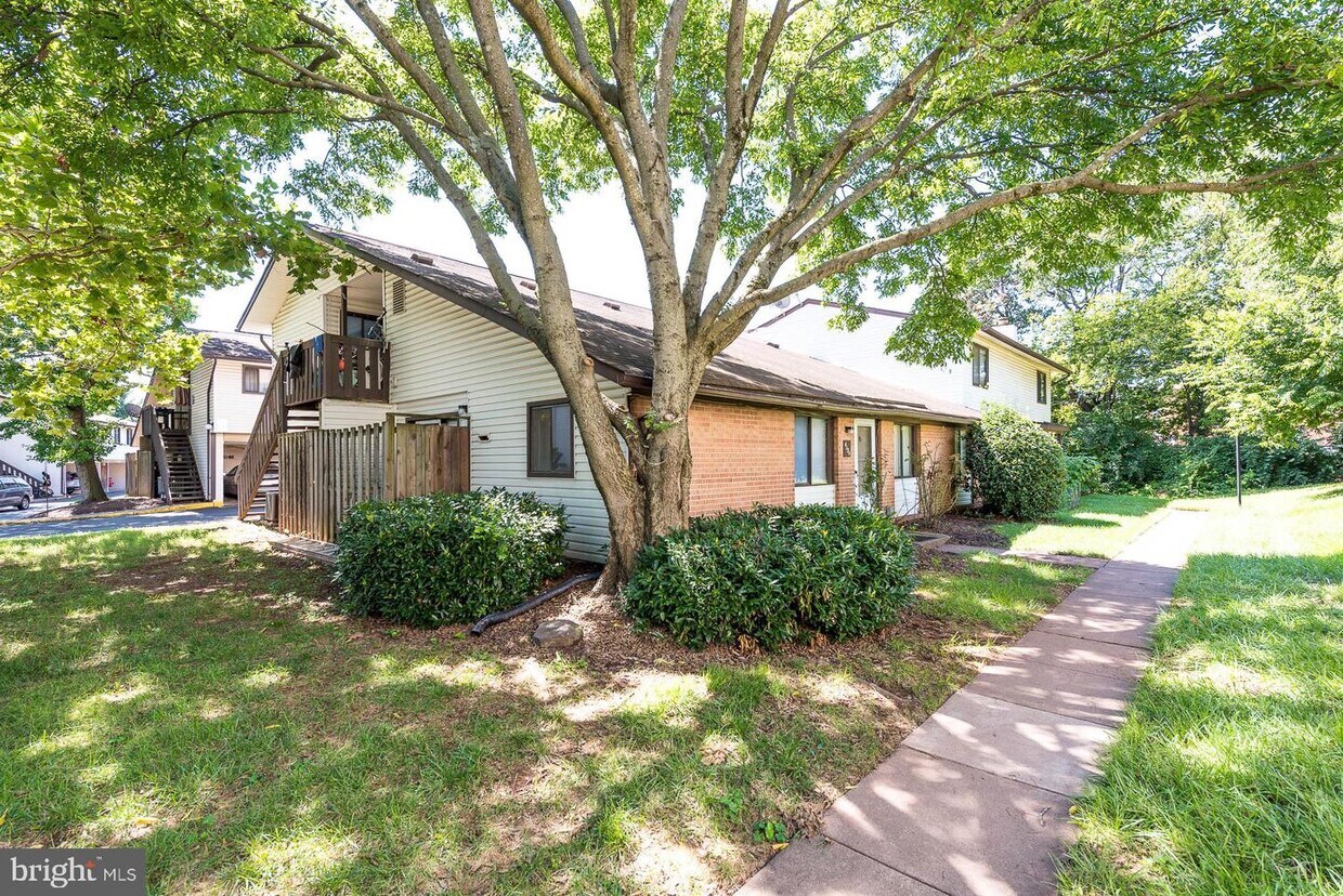 Foto principal - 4134 Meadowland Ct